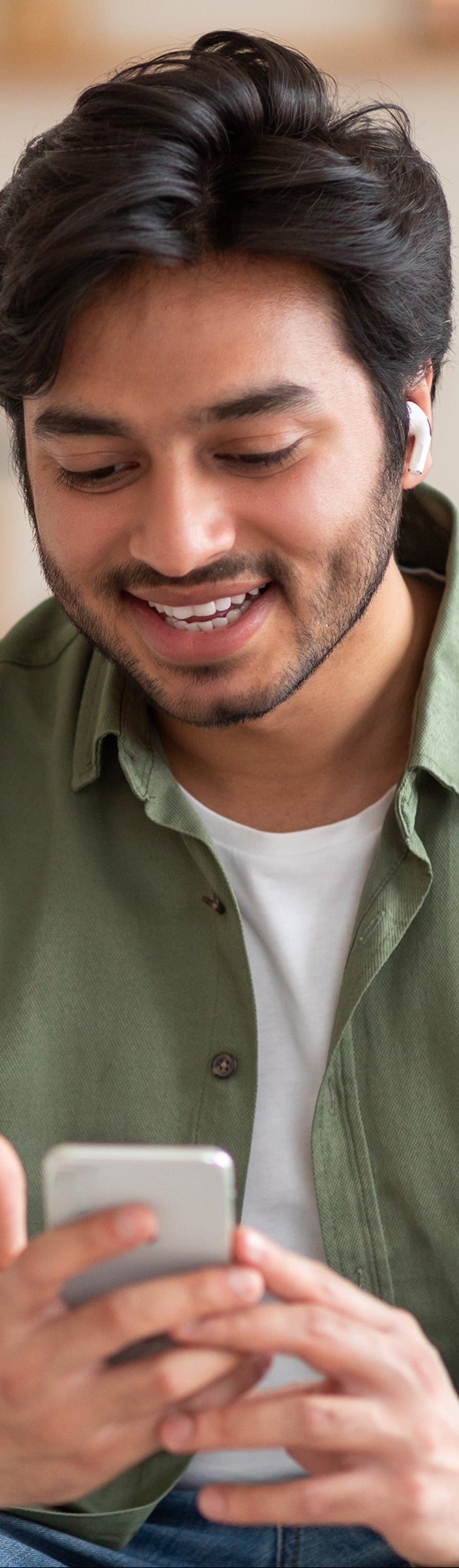 <h1>Share with EVERYONE in a few clicks.</h1>